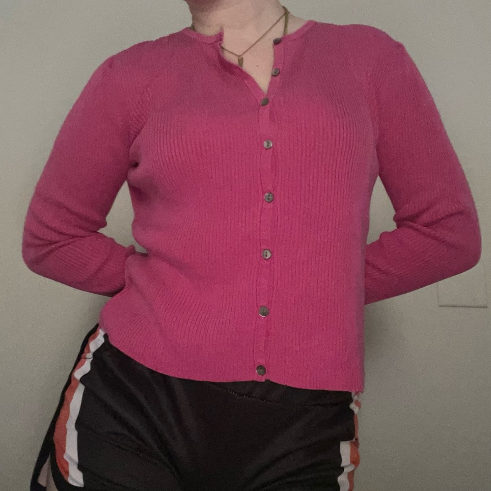 beautiful pink ann taylor sweater